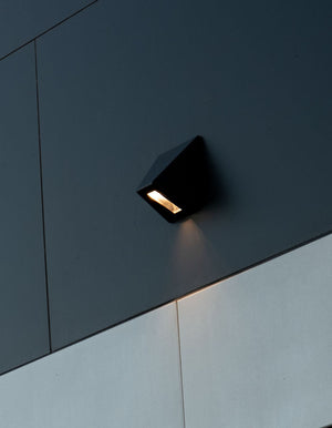 Edge Wall Light