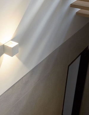 Bianco Wall Light